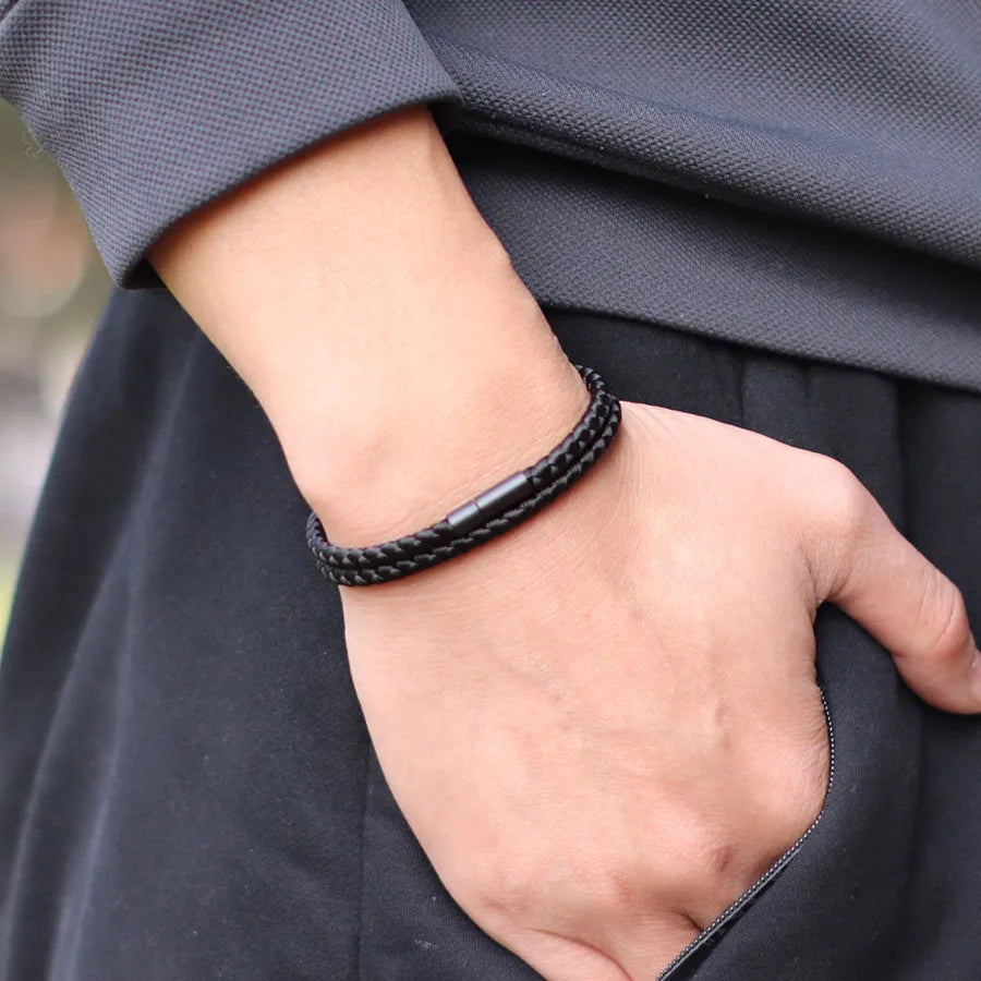 Lucent Bracelet